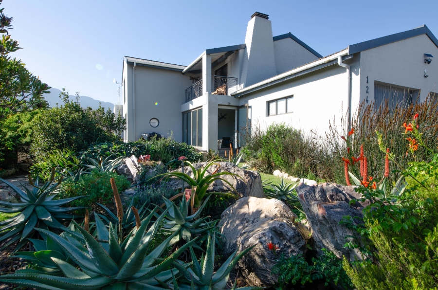 4 Bedroom Property for Sale in Pringle Bay Western Cape